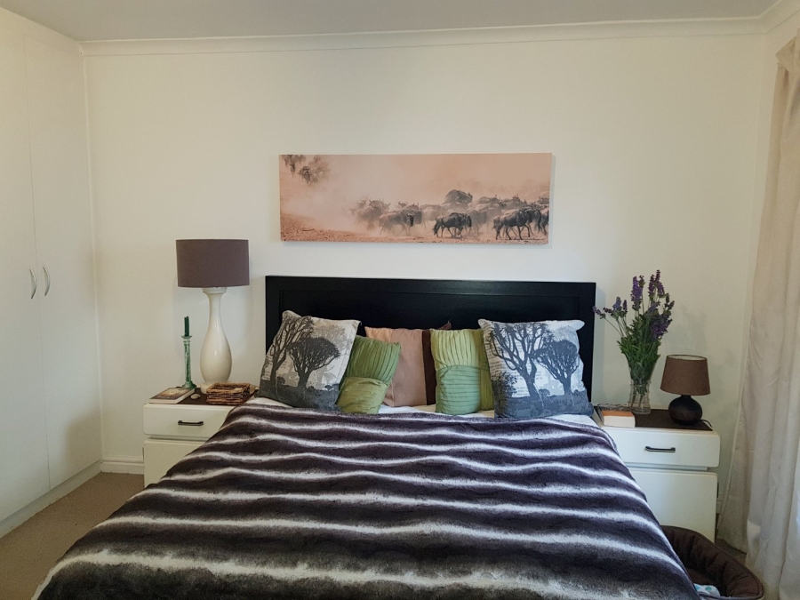 To Let 3 Bedroom Property for Rent in Table View Western Cape